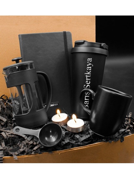 Kişiye Özel 500 ML Çelik Termos & Ölçekli French Press & Kişiye Özel Plakalı Defter & Siyah Kupa & İkili Mum